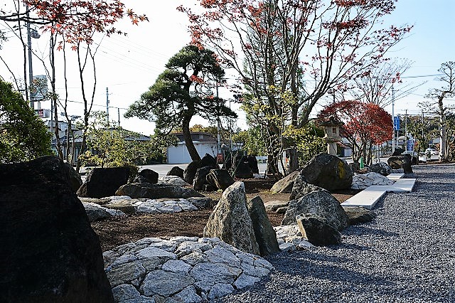 既存樹での庭づくり