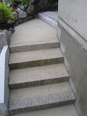 階段のリフォーム工事１/庭づくり茨城