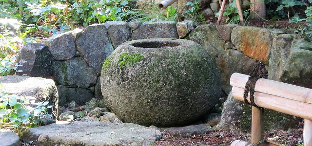 庭のリフォーム/水鉢、庭、石、リフォーム、再利用、造園